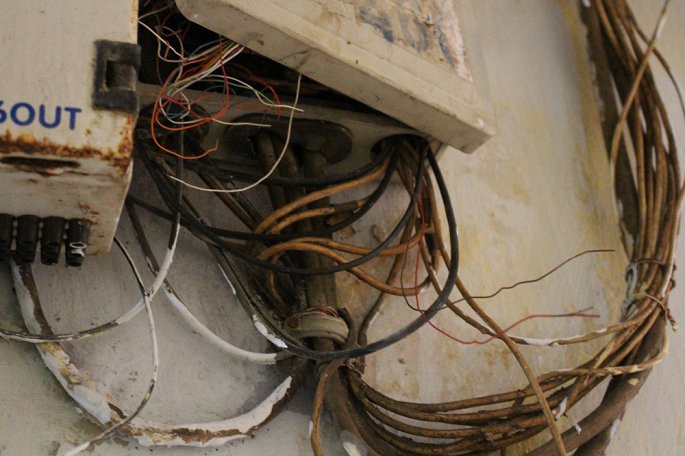 Hệ thống điện nước bị lão hóa